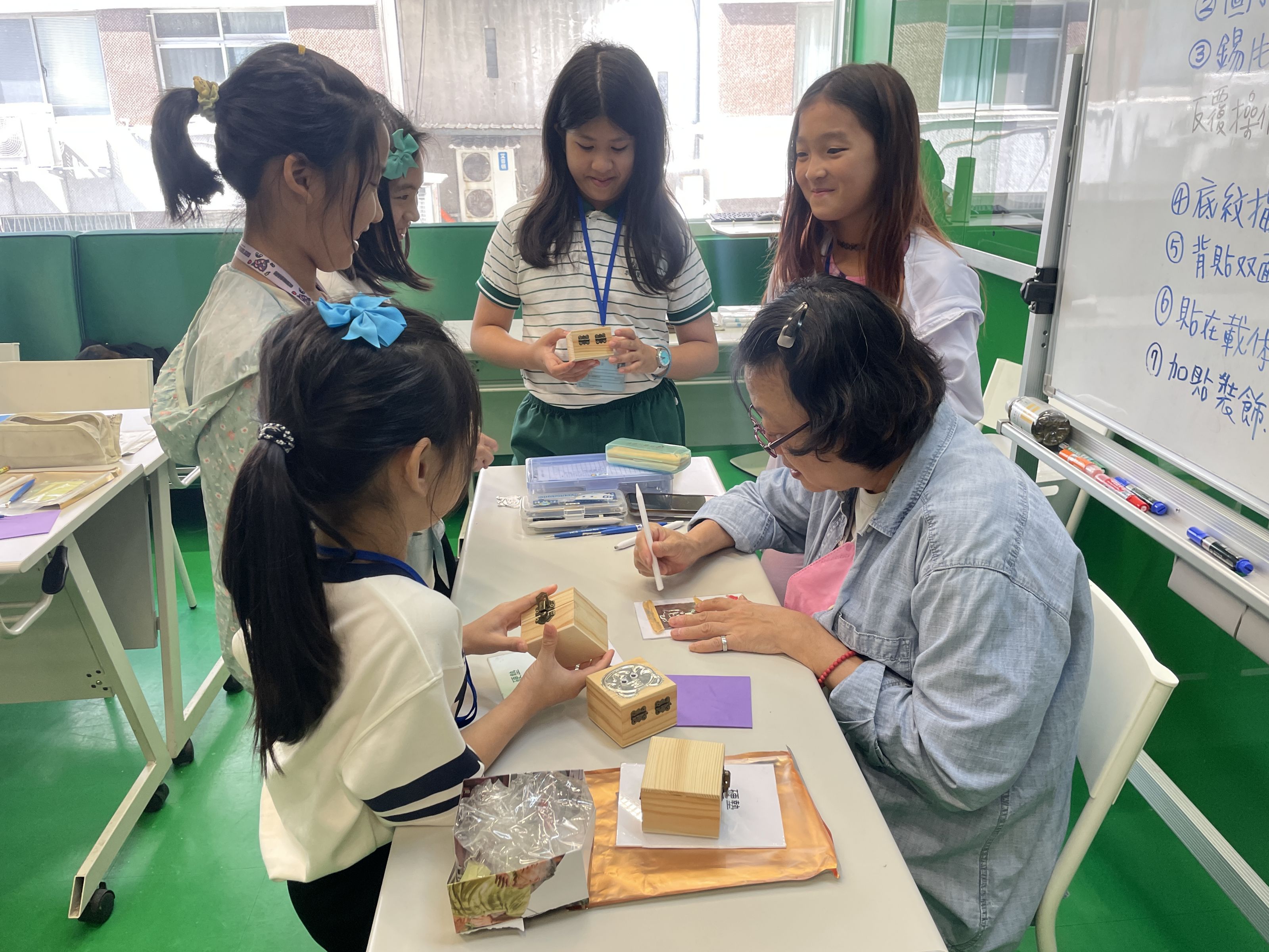 軟金屬錫雕刻師